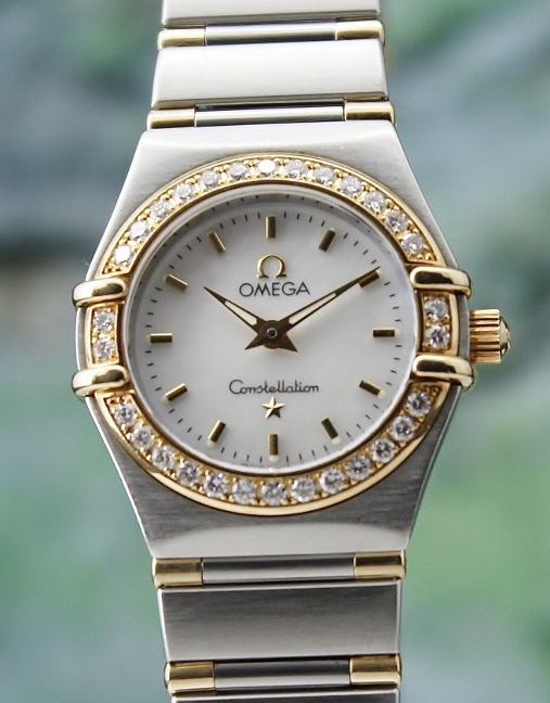(image for) AN OMEGA LADY SIZE 18K YELLOW GOLD & STAINLESS STEEL CONSTELLATION / 13571500 / MOP